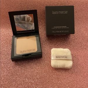 Laura Mercier powder foundation